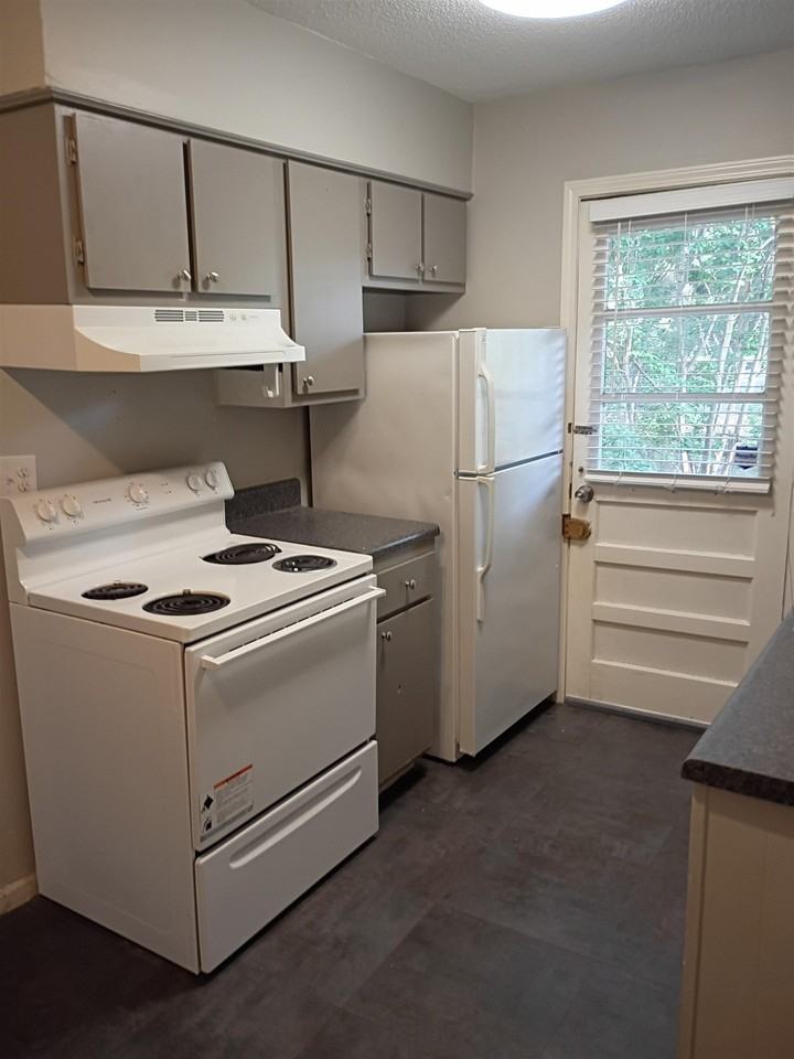 32 S Tucker St - Photo 6 of 12