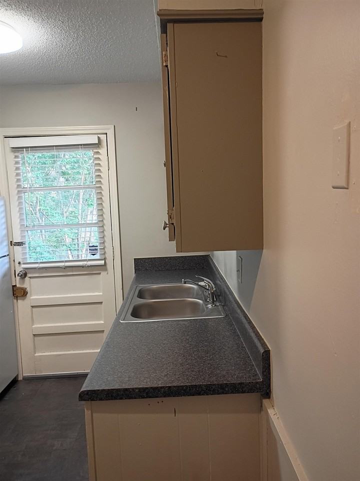 32 S Tucker St - Photo 7 of 12