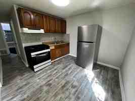featured image of 913 Niagara St Lowr Rear #LR