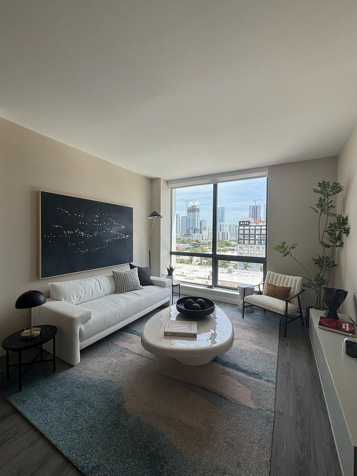 109 Northwest 24th Street #A1 - Photo 4 of 12