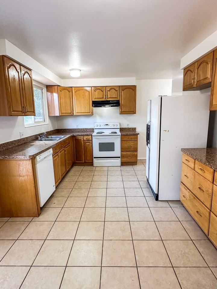 5333 S Peachwood Cir #1 - Photo 5 of 40