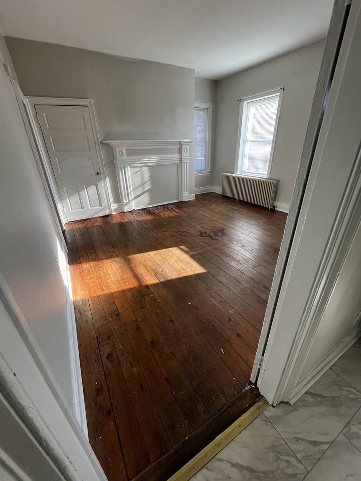 339 N Loudoun St #3 - Photo 3 of 4