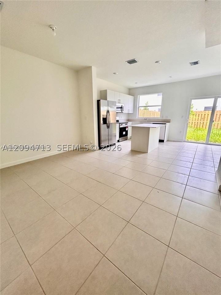 35774 Sw 178th Ct - Photo 2 of 21