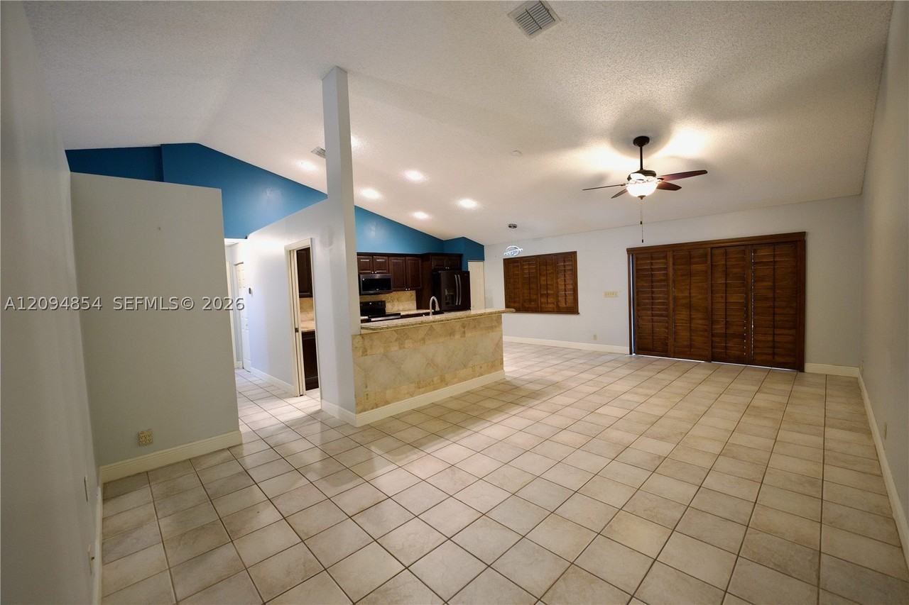 9135 Southern Orchard Rd S #9135 - Photo 6 of 24