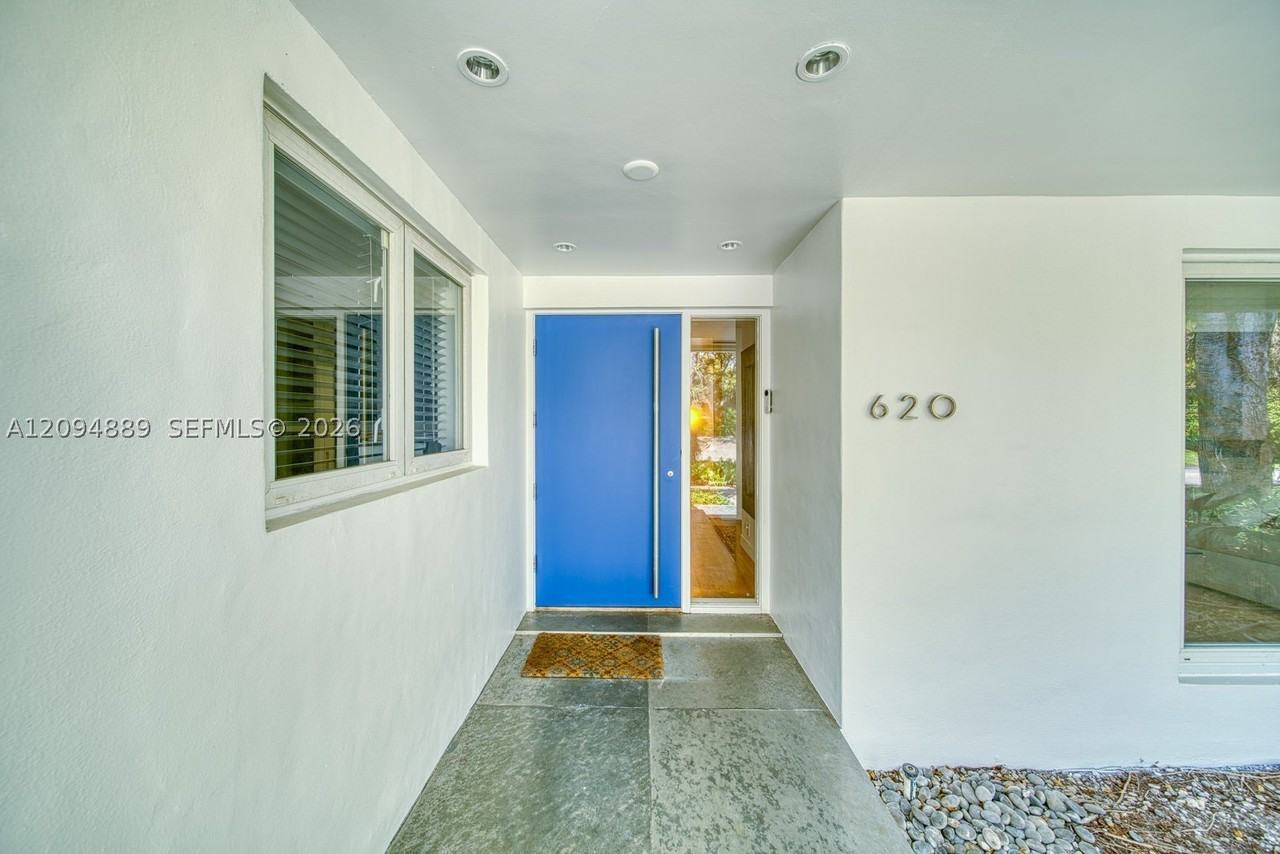 620 Conde Ave - Photo 3 of 44