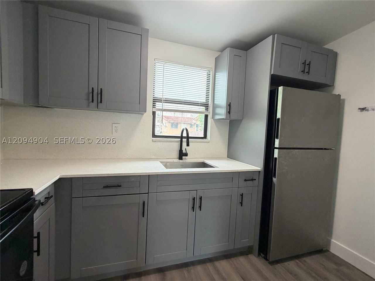 618 Sw 21st Ave #2 - Photo 7 of 19