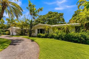 11890 Sw 72nd Pl - Photo 1 of 1