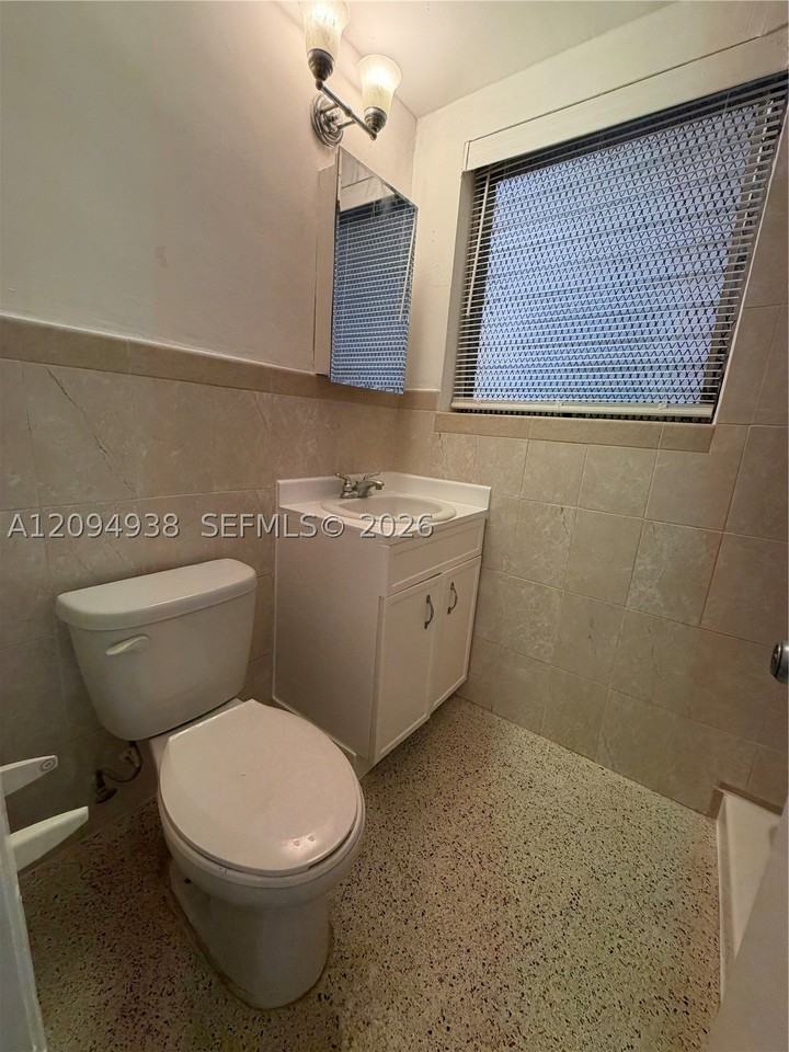 6330 W Flagler St #2 - Photo 6 of 14