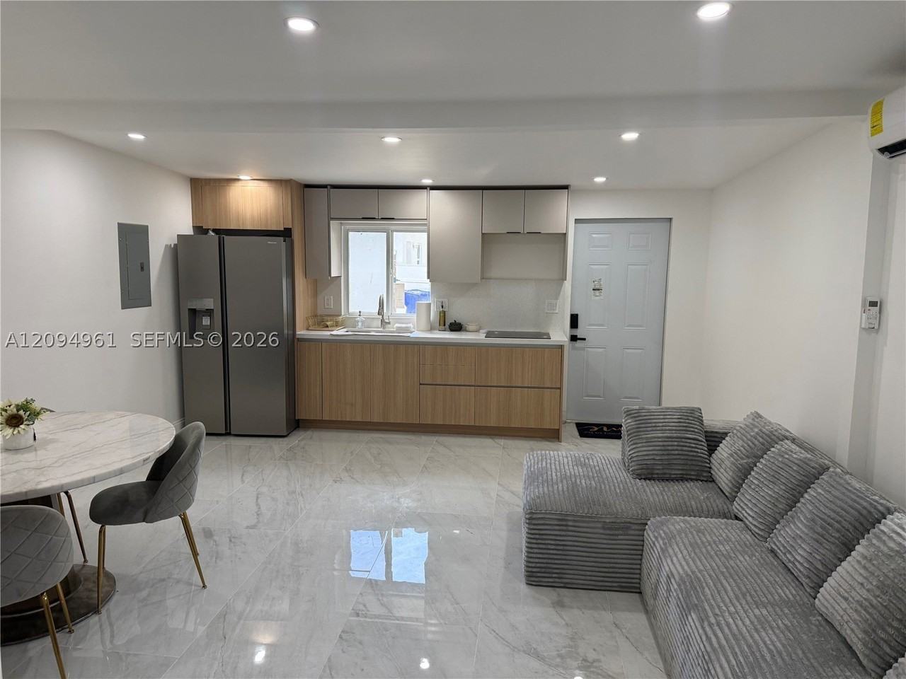 761 Nw 34th St #763 - Photo 4 of 18