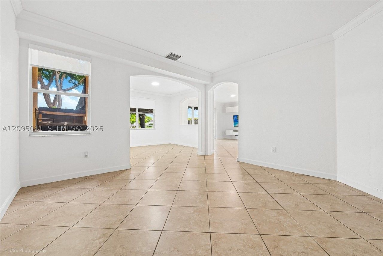 8666 Nw 109th Ct #8666 - Photo 4 of 19