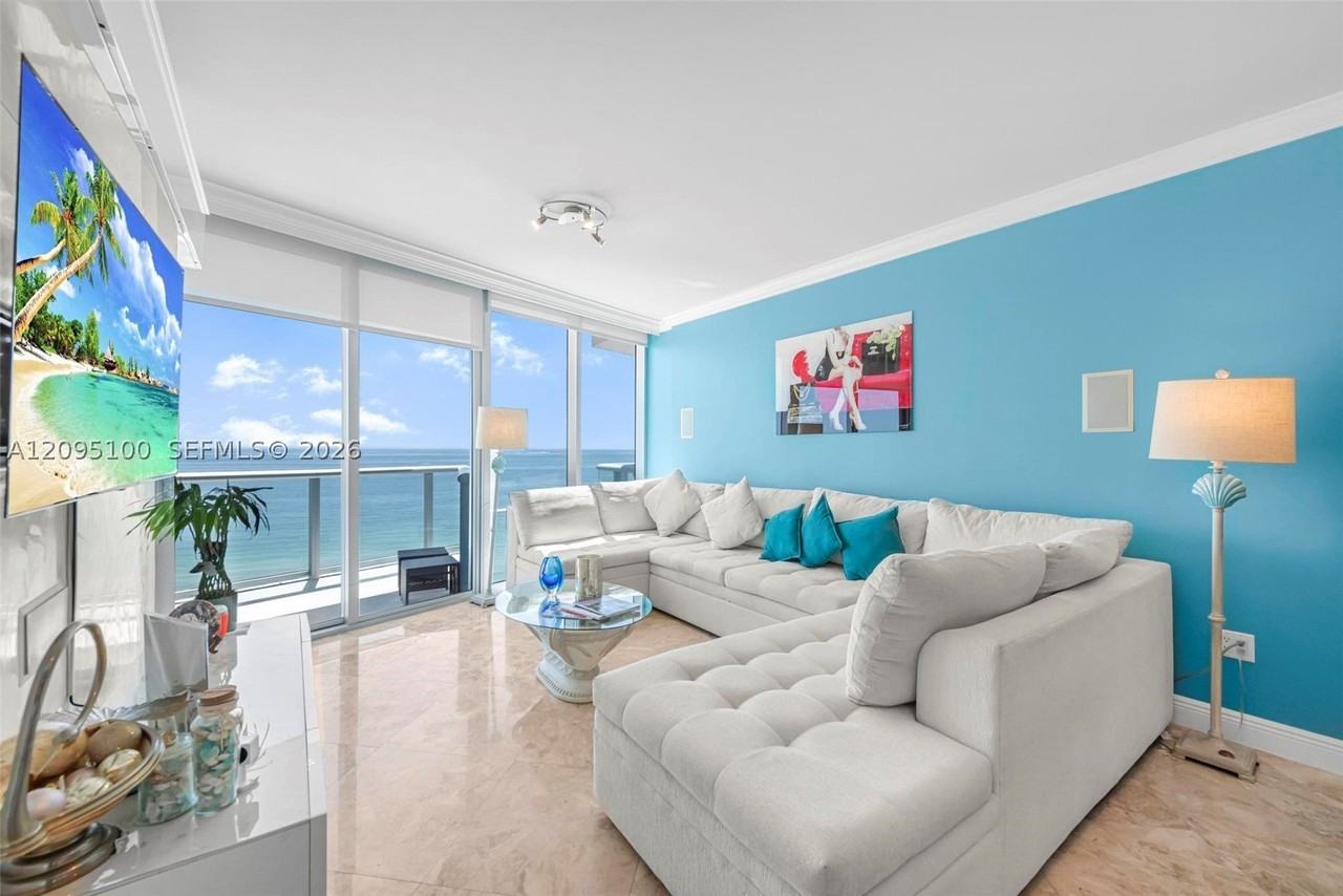 17001 Collins Ave #1403 - Photo 3 of 36