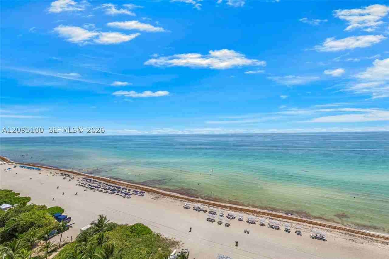17001 Collins Ave #1403 - Photo 6 of 36
