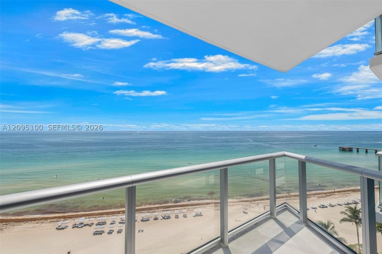 17001 Collins Ave #1403 - Photo 7 of 36