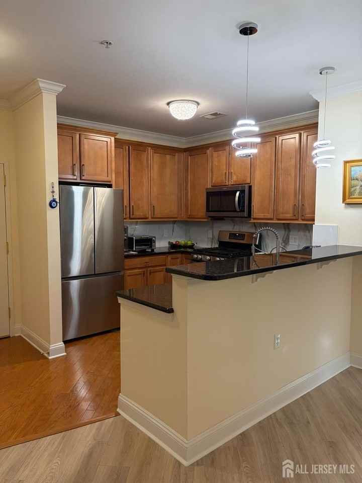 9208 Falston Cir - Photo 3 of 16