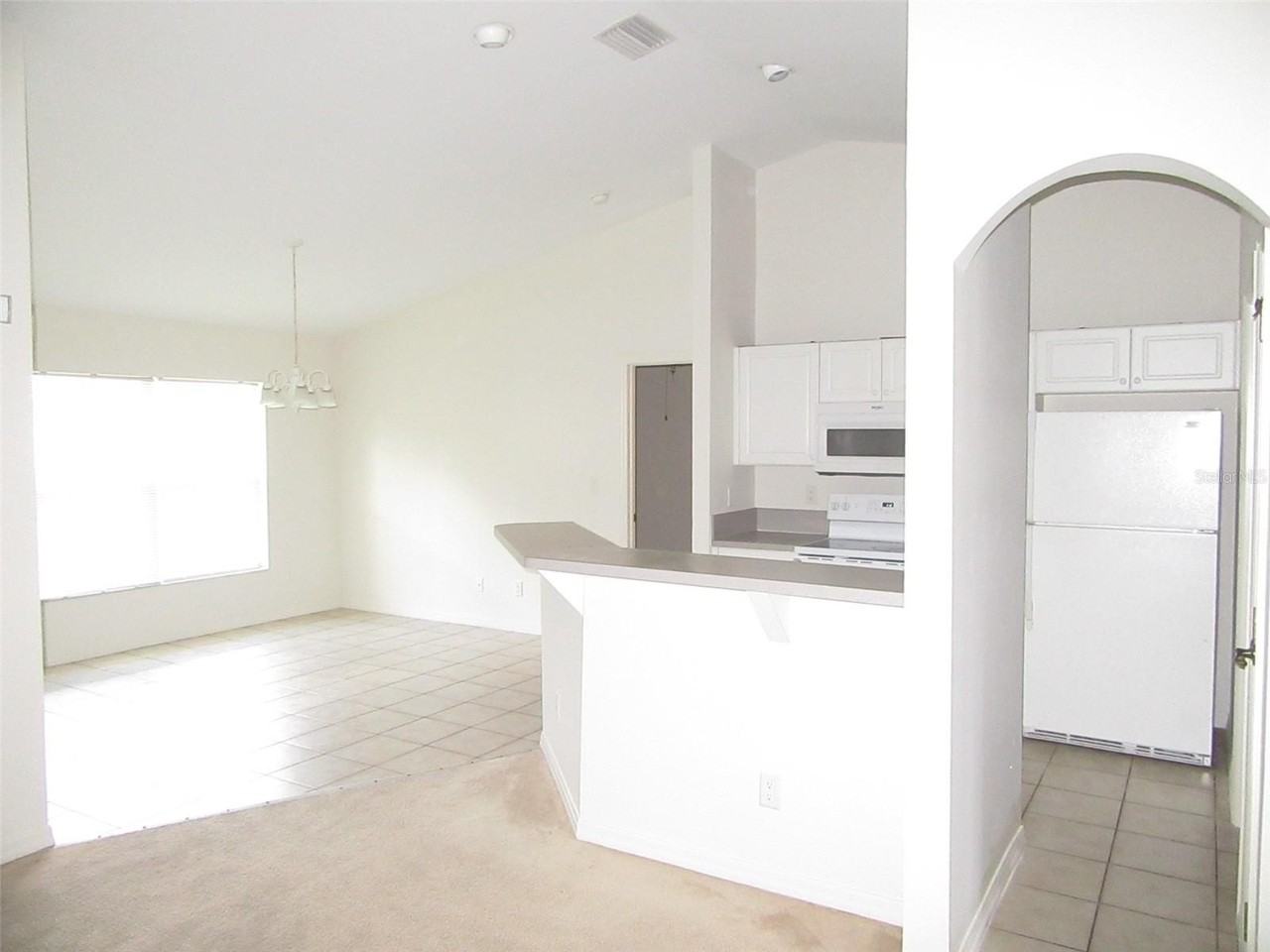 1047 Lasseter St - Photo 6 of 19