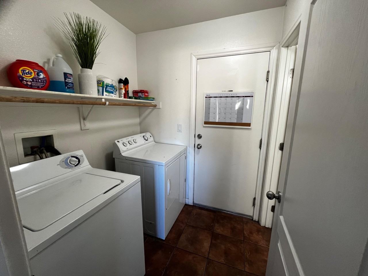 Sereno Springs St - Photo 5 of 10