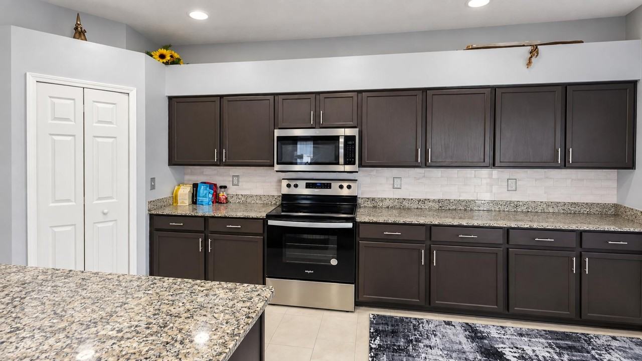 Stonewood Gate Dr - Photo 5 of 19