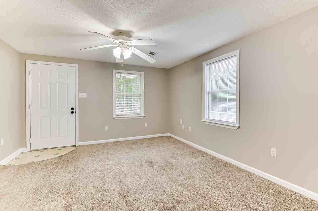 1444 Heard Ave #1-2 - Photo 7 of 22