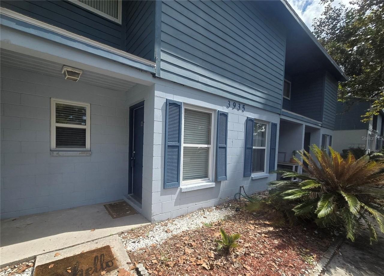 3935 Sw 26th Ter #B - Photo 2 of 26
