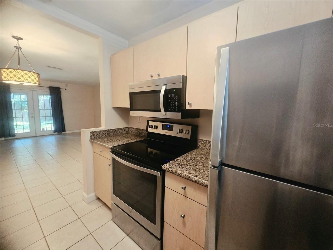 3935 Sw 26th Ter #B - Photo 4 of 26