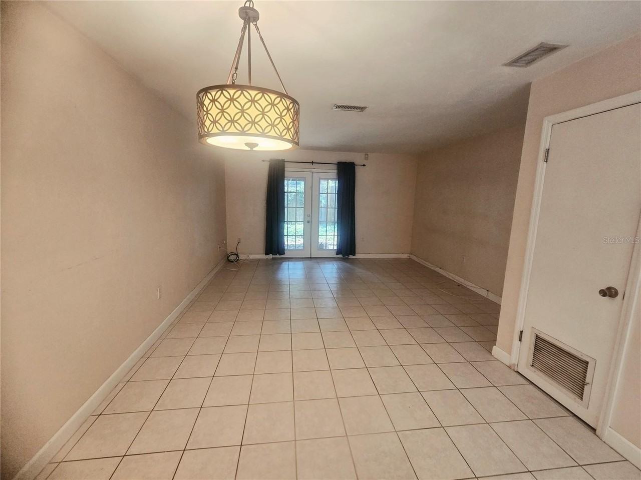3935 Sw 26th Ter #B - Photo 6 of 26