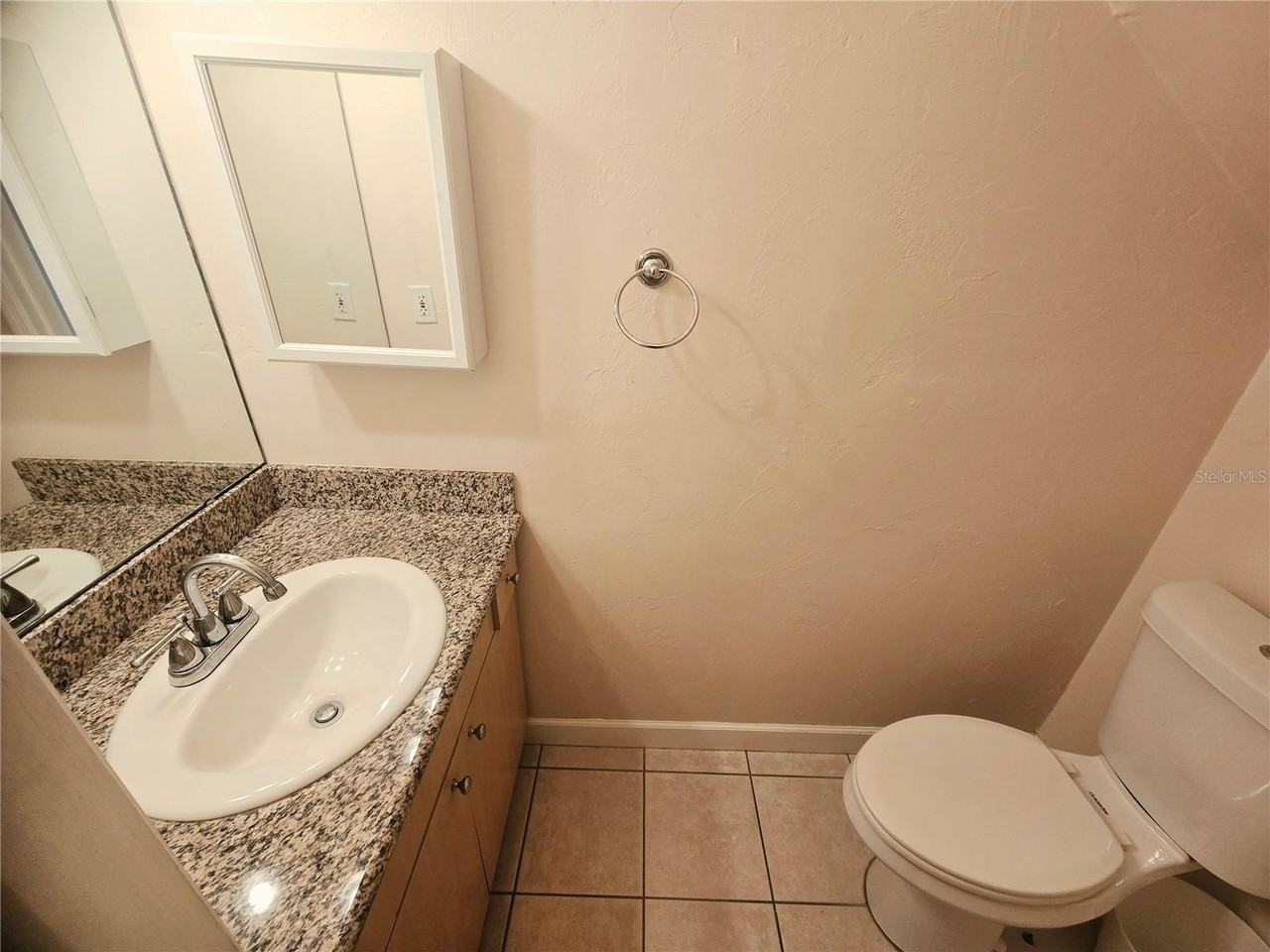 3935 Sw 26th Ter #B - Photo 7 of 26