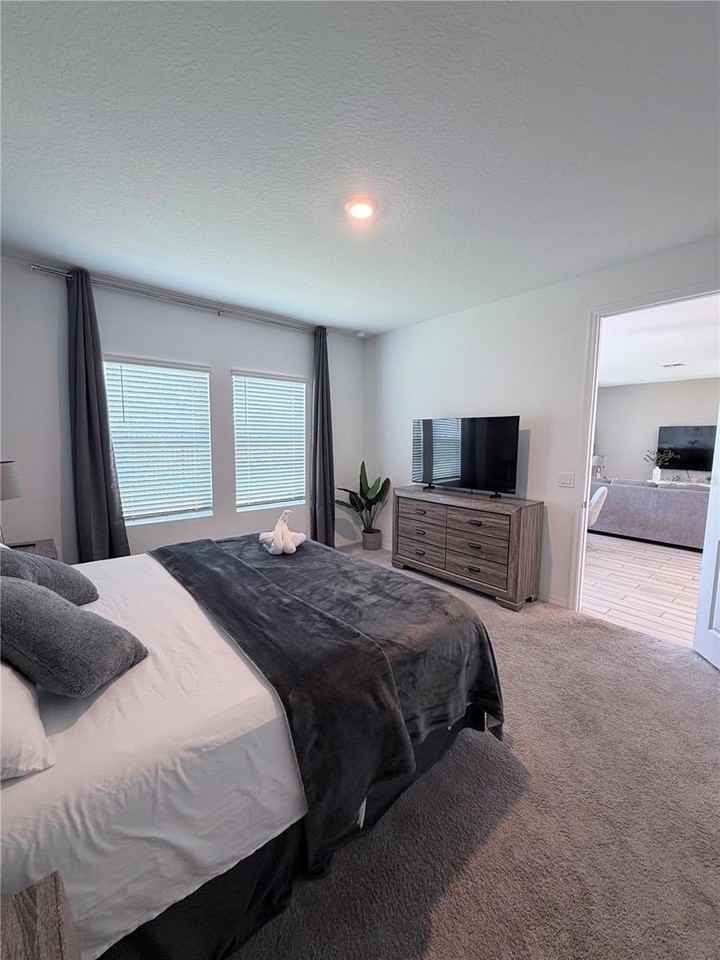 2166 Derwent Dr - Photo 6 of 16