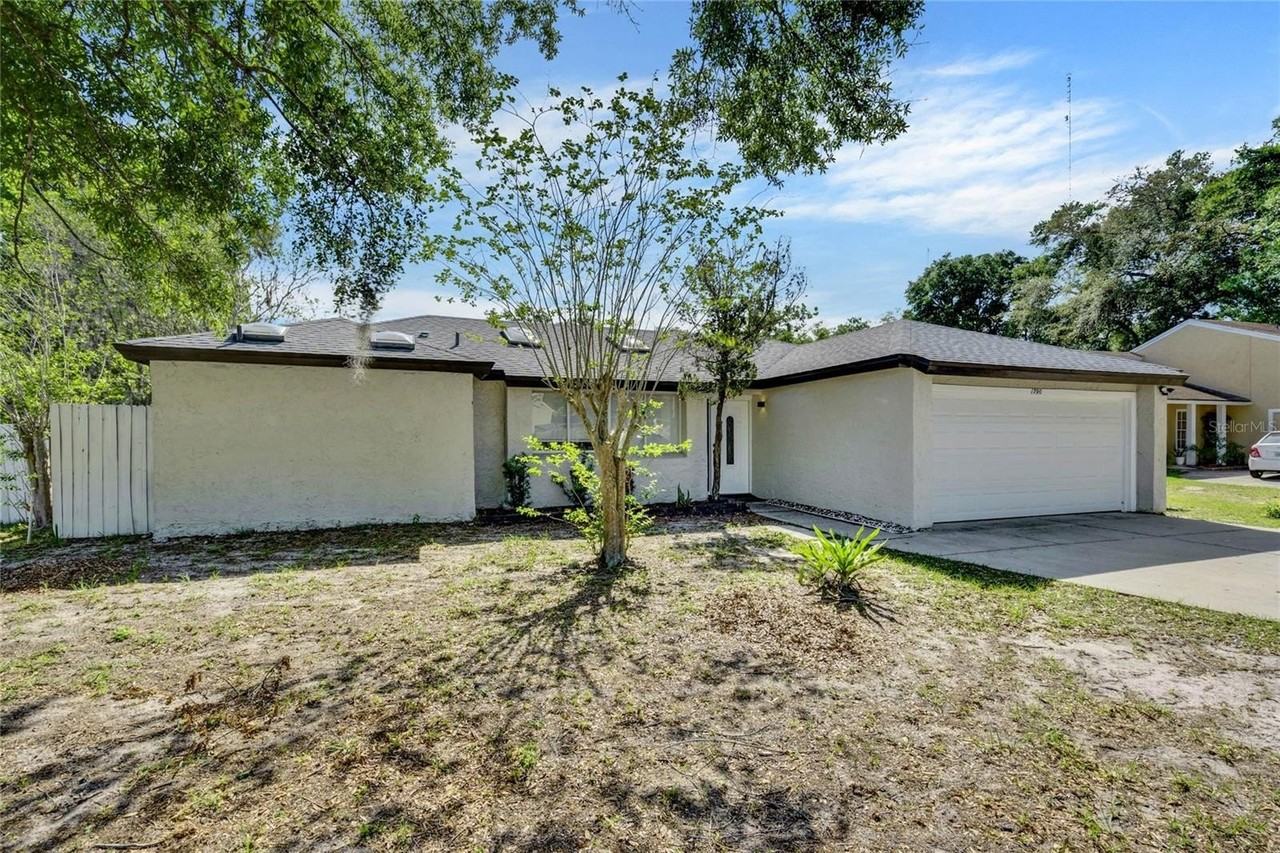 1790 Sun Ridge Dr - Photo 2 of 27