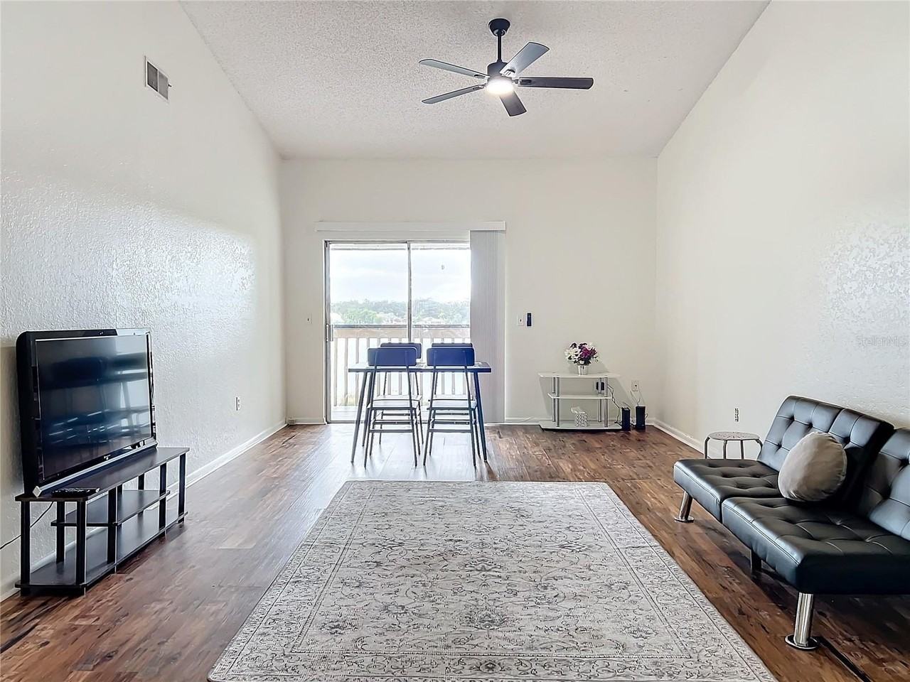 4166 Plantation Cove Dr #505 - Photo 5 of 48