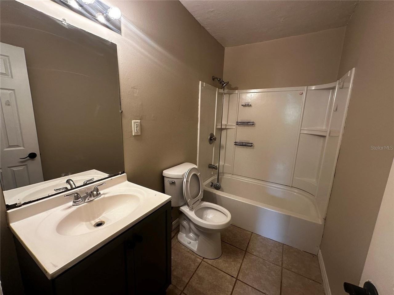612 Se 32nd Ave - Photo 5 of 9