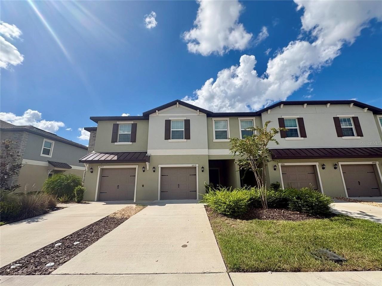 10959 Wishing Cloud Rd - Photo 2 of 21