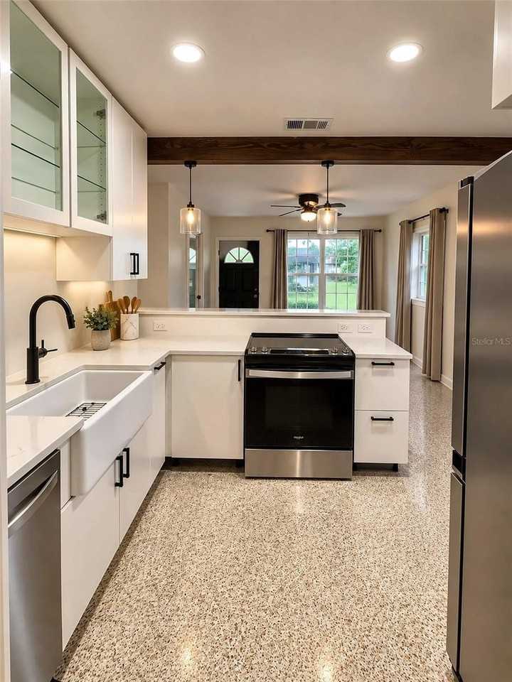 5350 6th Ave N - Photo 4 of 15
