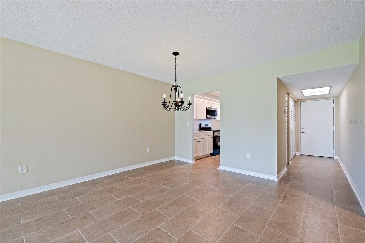 4595 Chancellor St Ne #105 - Photo 7 of 50