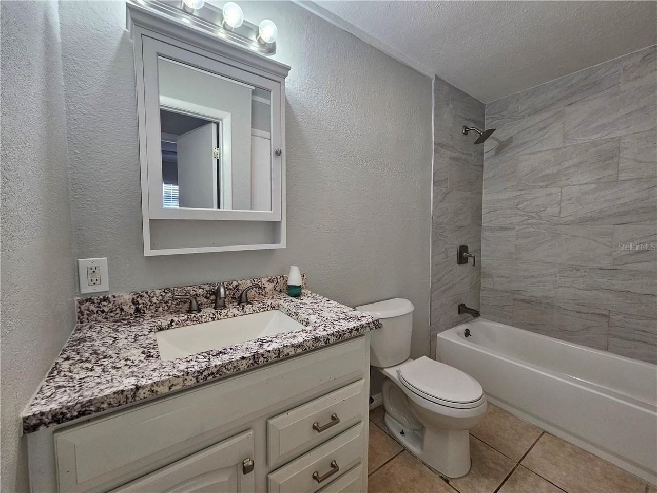 8337 Cass Rd - Photo 3 of 13