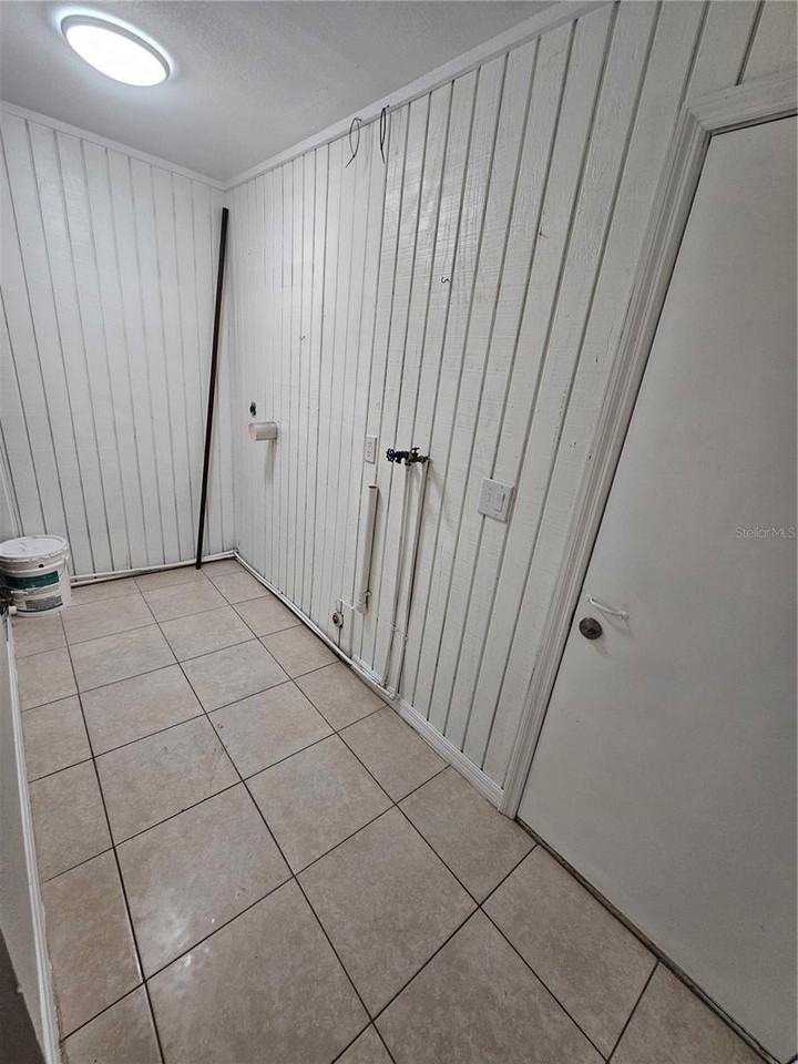 8337 Cass Rd - Photo 4 of 13