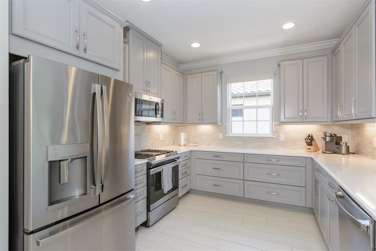 3390 Francoa Dr - Photo 2 of 50