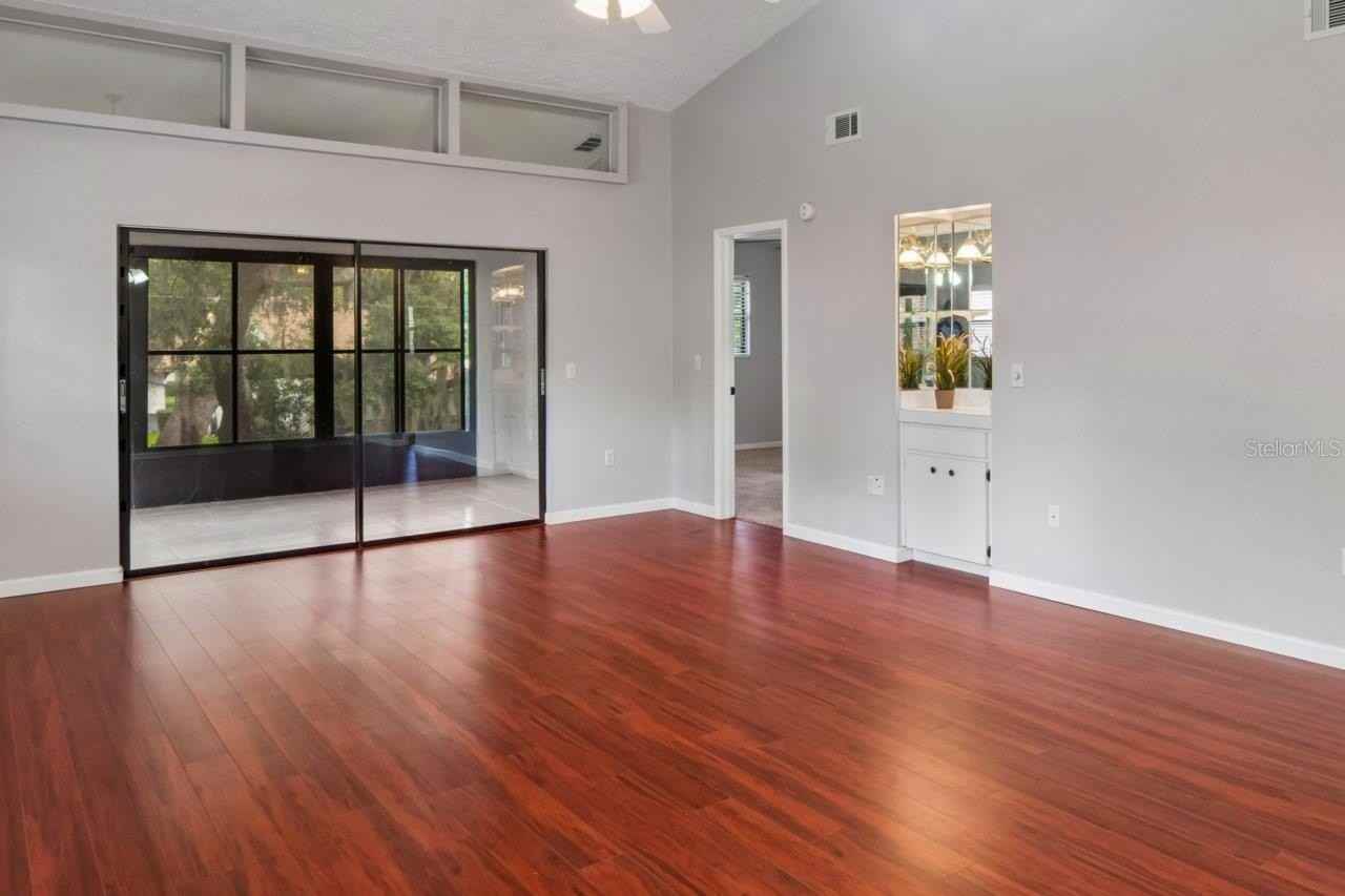 8550 Shadblow Ct Apt 6 #6 - Photo 6 of 46