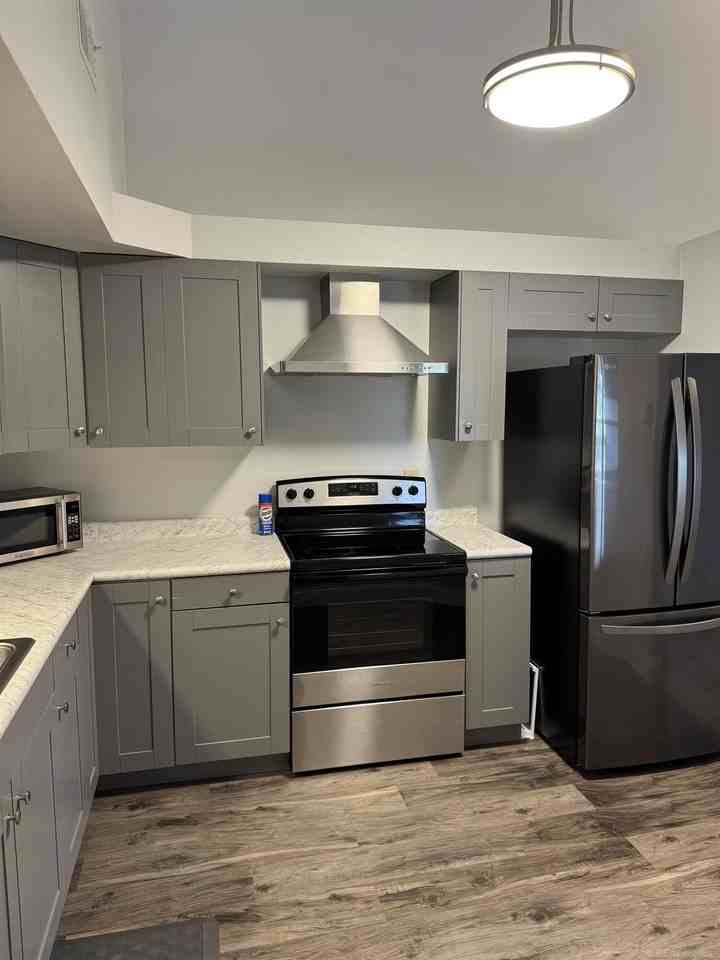 19137 Surrey Ln - Photo 3 of 13