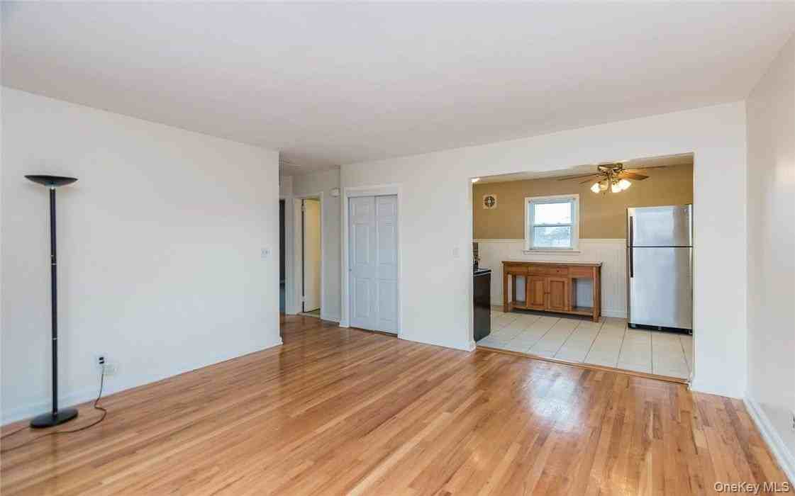 221 Lockwood Ave #2 - Photo 5 of 24