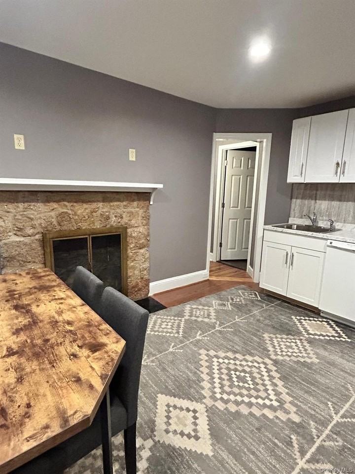 11 Saint Joseph Pl - Photo 6 of 30