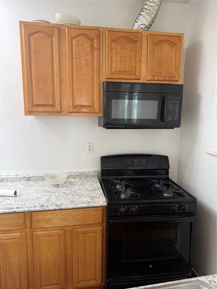 21619 Linden Blvd #2FRONT - Photo 3 of 7