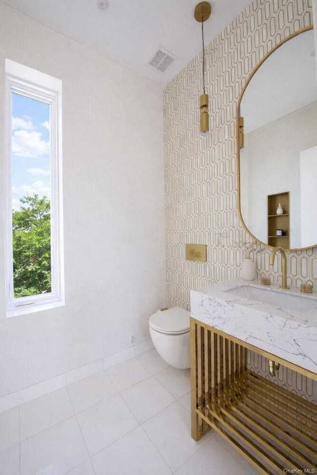 1385 Dekalb Ave #PHA - Photo 6 of 18