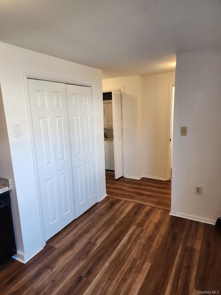 16 Harbor Hill Ct - Photo 7 of 27