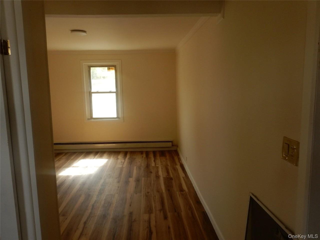222 N 6th Ave - Photo 2 of 16