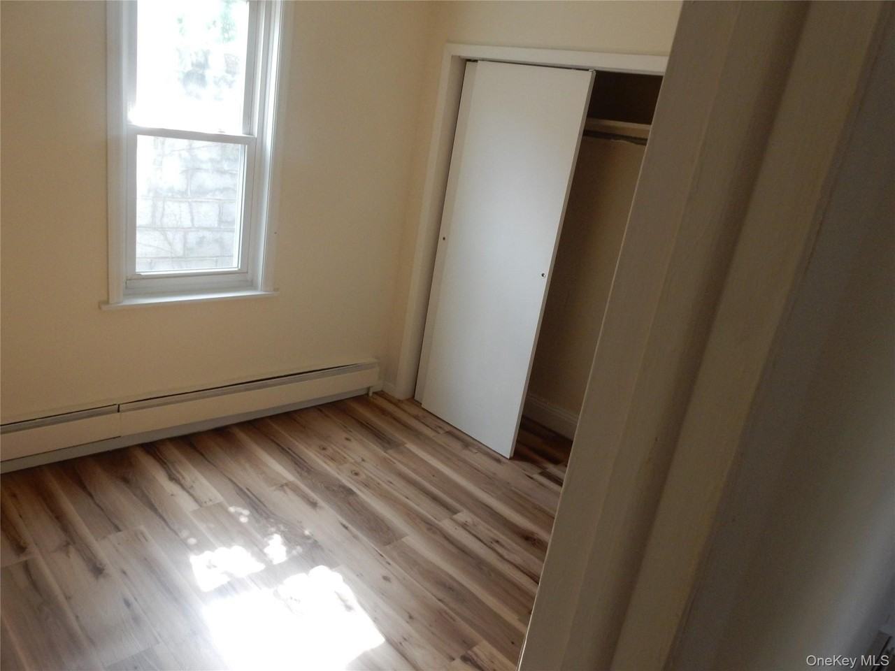 222 N 6th Ave - Photo 6 of 16