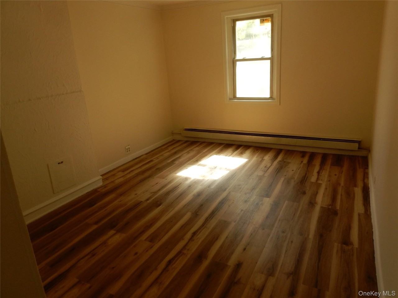 222 N 6th Ave - Photo 7 of 16