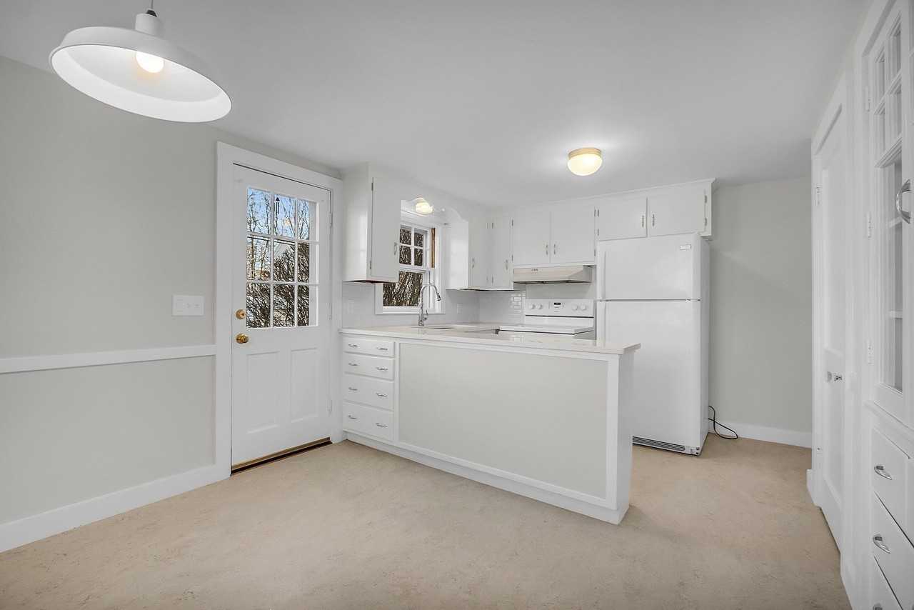 70 Spruce St #70 - Photo 6 of 23