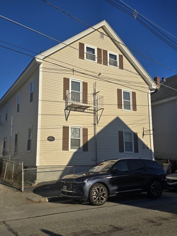 32 Agawam St #2 - Photo 2 of 11