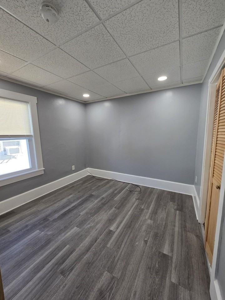 32 Agawam St #2 - Photo 3 of 11