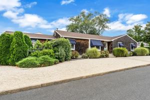 featured image of 552 Ocean Rd